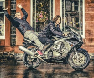 B&B QH hosts on bike